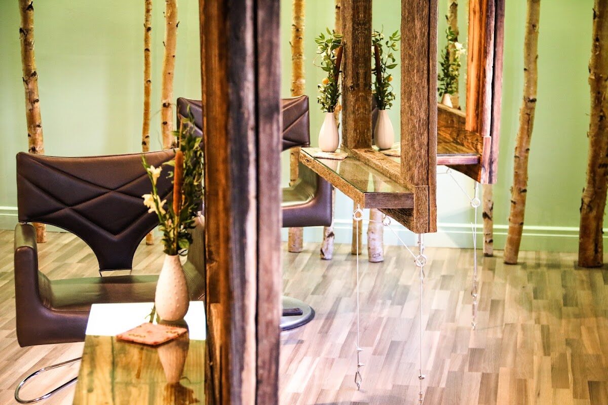 B Towne Salon Banff Hair