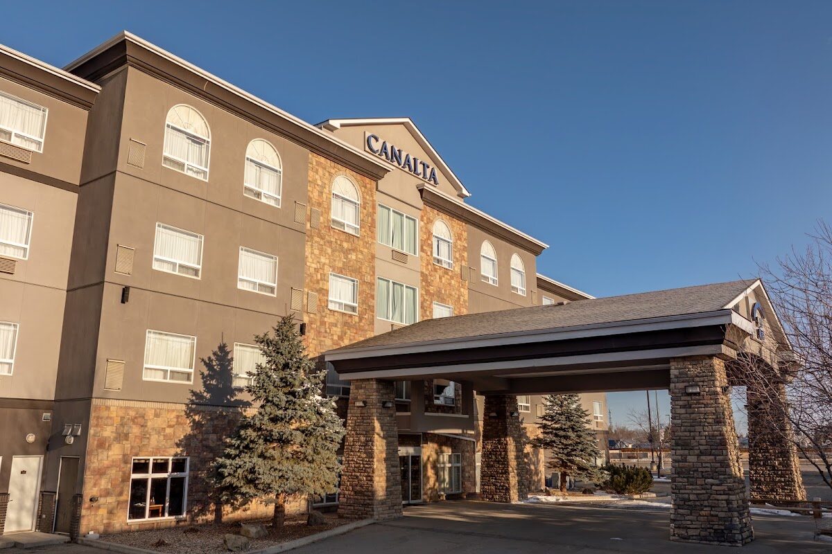 Canalta Hotel High River