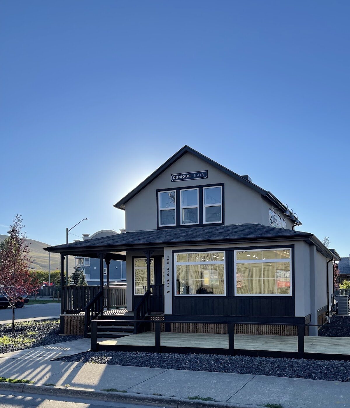 Curious Salons | Cochrane