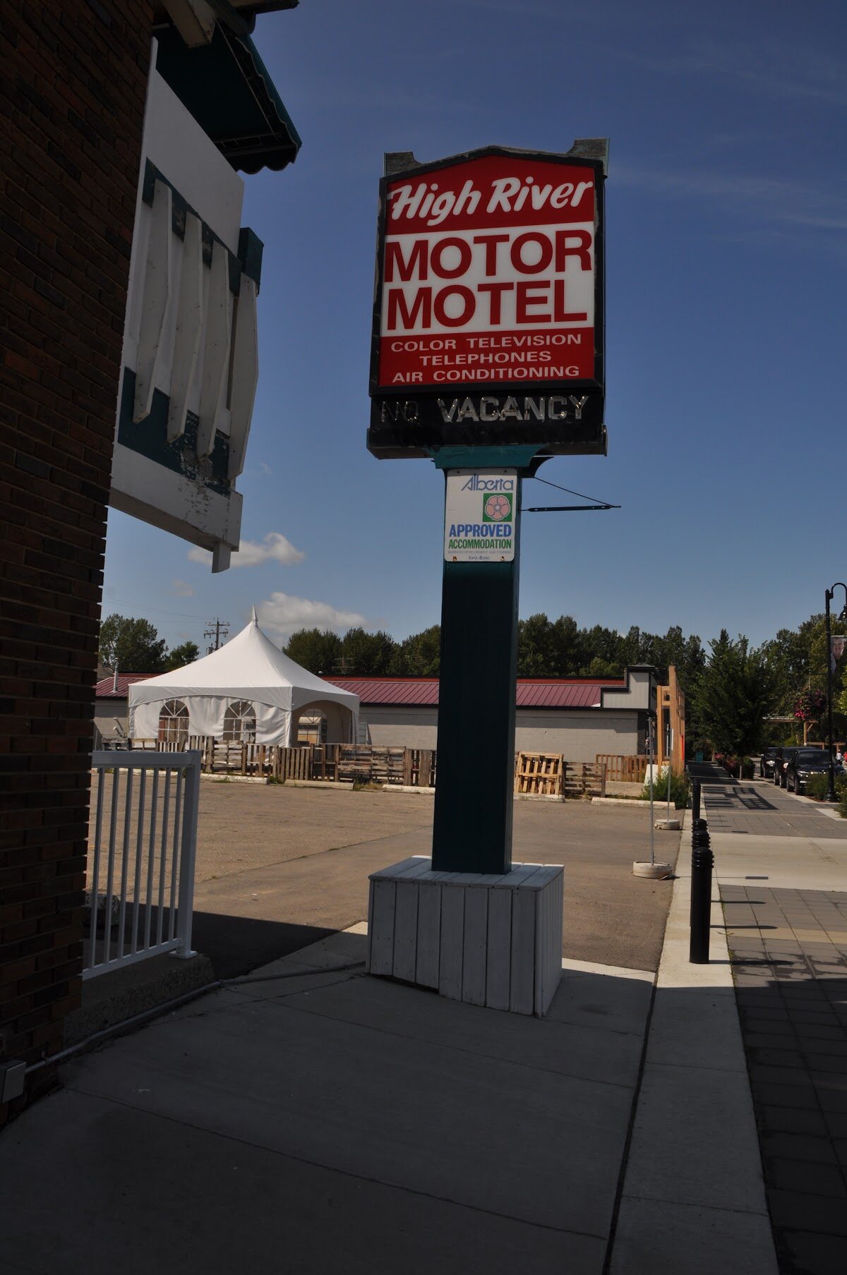 Foothills Motel