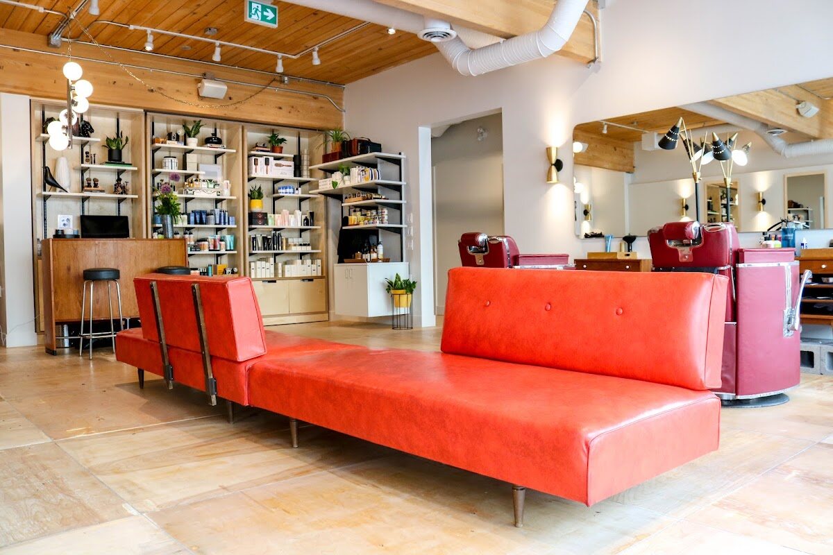 Johnny's Barber + Shop - 11 Ave