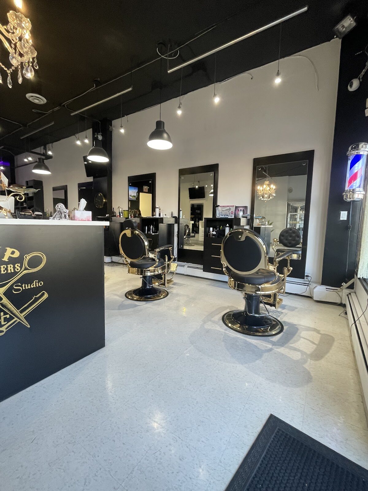 VIP barbers hair studio